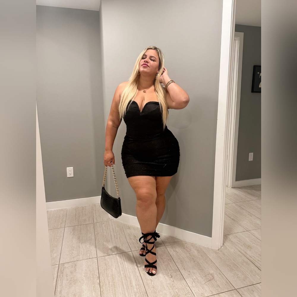 Summer cocktail dresses with off-the-shoulder design, sexy, fitted, ruched mesh